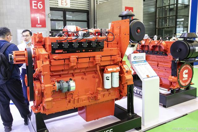 云南發(fā)電機組廠家：柴油發(fā)電機組使用壽命大概多少年？