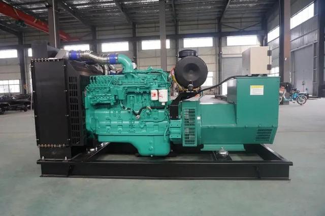  云南發(fā)電機(jī)組生產(chǎn)廠家：柴油發(fā)電機(jī)組振動(dòng)過大的現(xiàn)象如何解決？